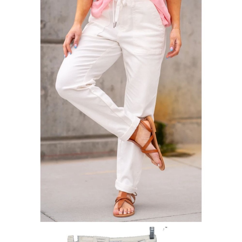 NWT Judy Blue High Waist White Garment Dyed Cuffed Jogger Jeans 32